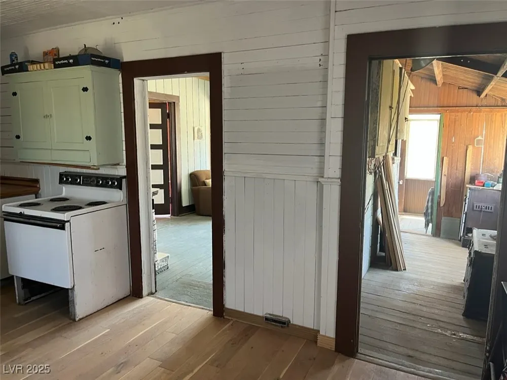 901 E Myers Avenue Goldfield, NV 89013