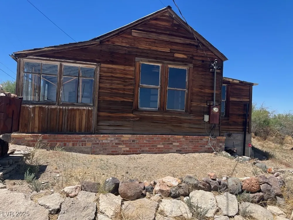 901 E Myers Avenue Goldfield, NV 89013