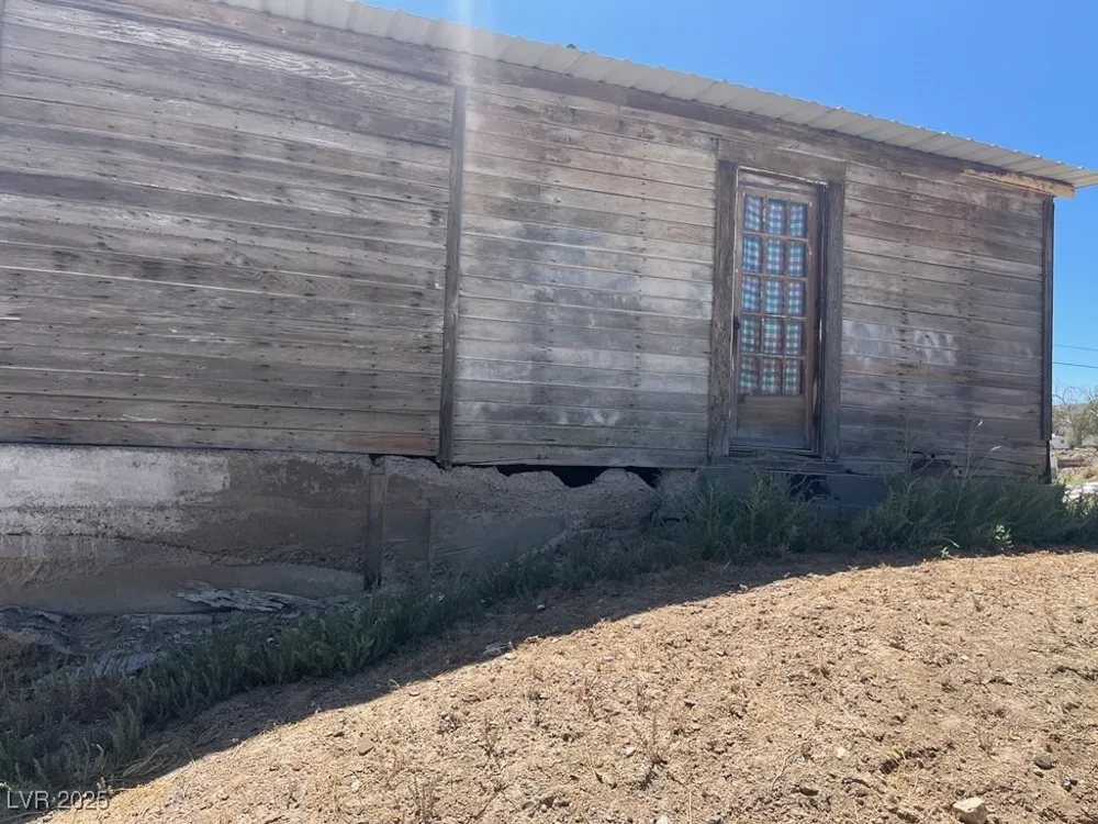901 E Myers Avenue Goldfield, NV 89013