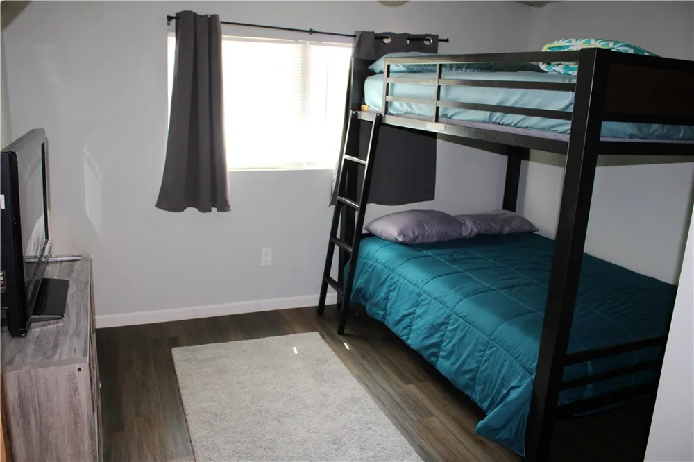 1280 E County Road 2328 Riviera, TX 78379