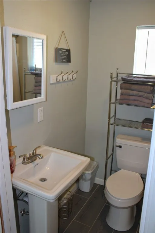 1280 E County Road 2328 Riviera, TX 78379