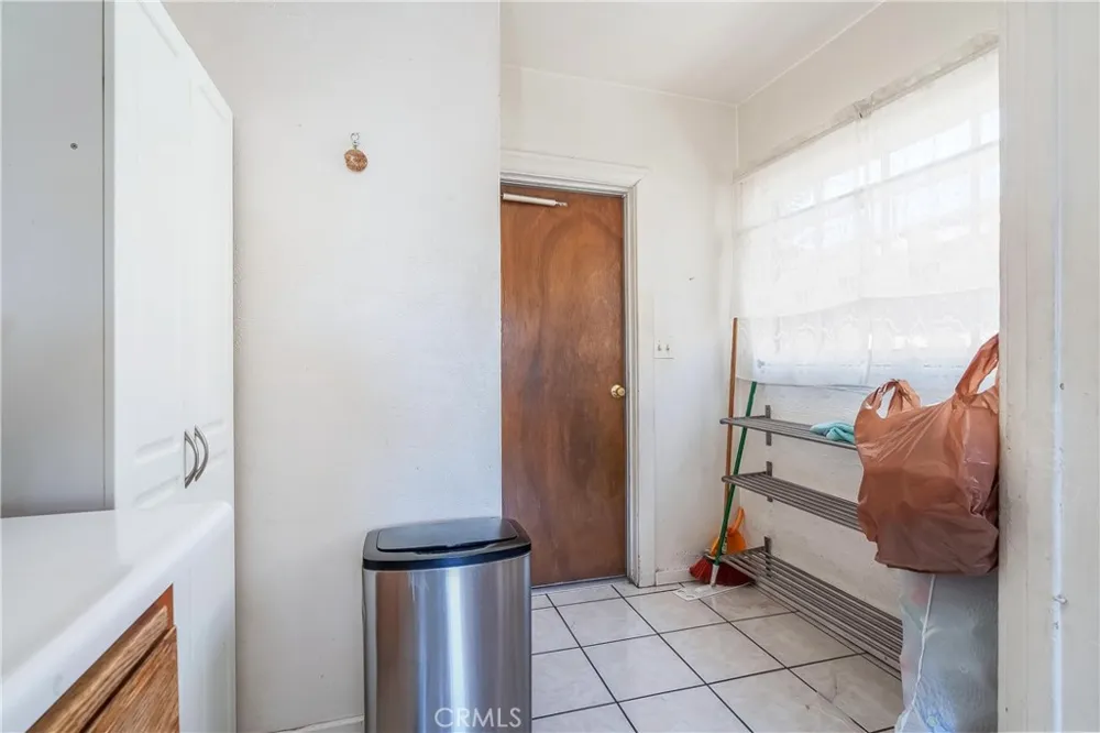 2439 California Street Walnut Park, CA 90255