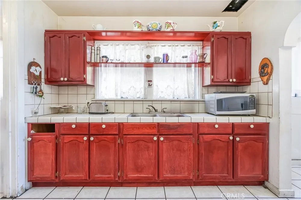 2439 California Street Walnut Park, CA 90255