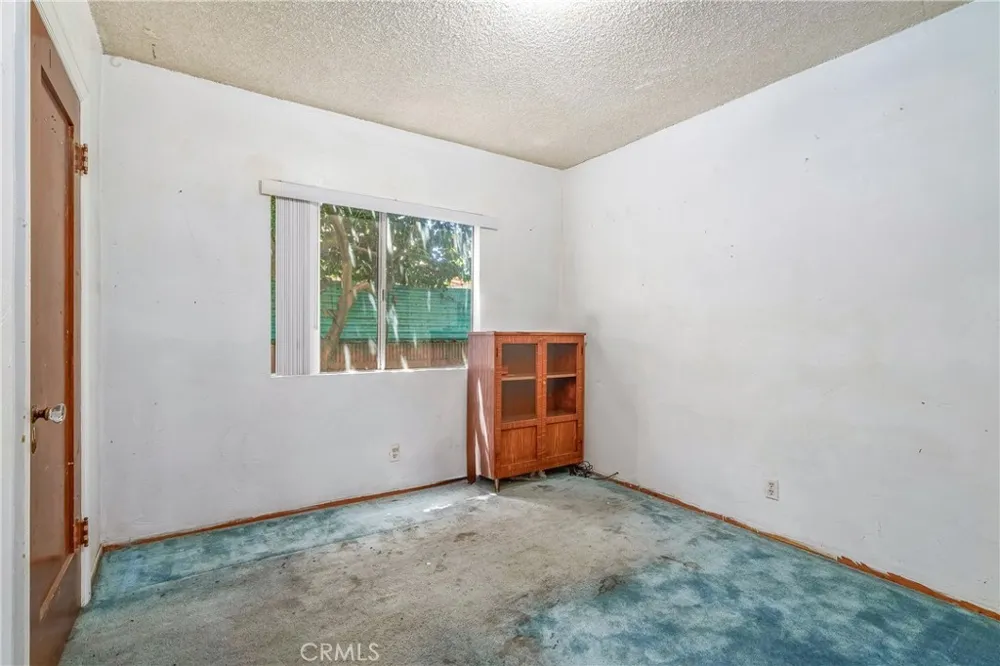 2439 California Street Walnut Park, CA 90255