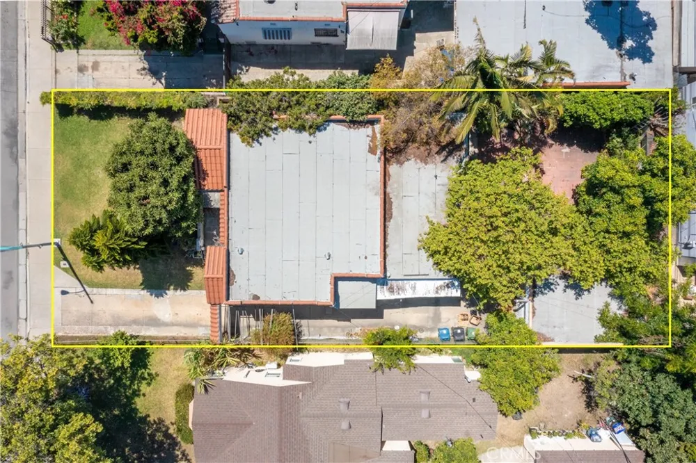 2439 California Street Walnut Park, CA 90255