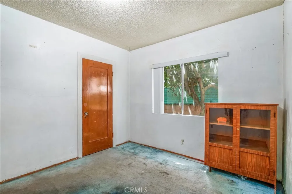 2439 California Street Walnut Park, CA 90255