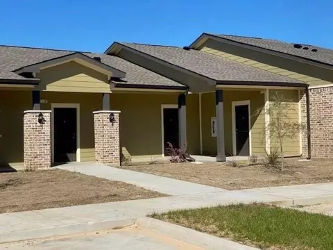 505 Sunset Drive #100