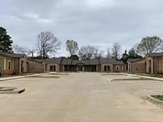 505 Sunset Drive #100 Lindale, TX 75771