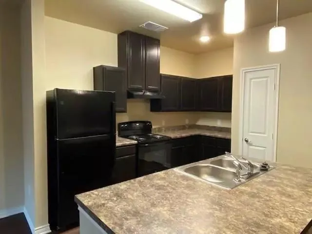 505 Sunset Drive #100 Lindale, TX 75771
