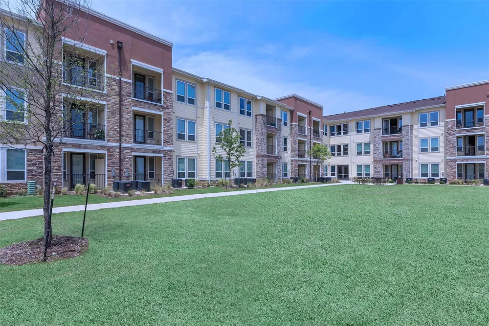 2401 Golden Heights Road #160 Fort Worth, TX 76177