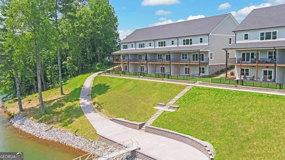 778-C Main ST Hiawassee, GA 30546