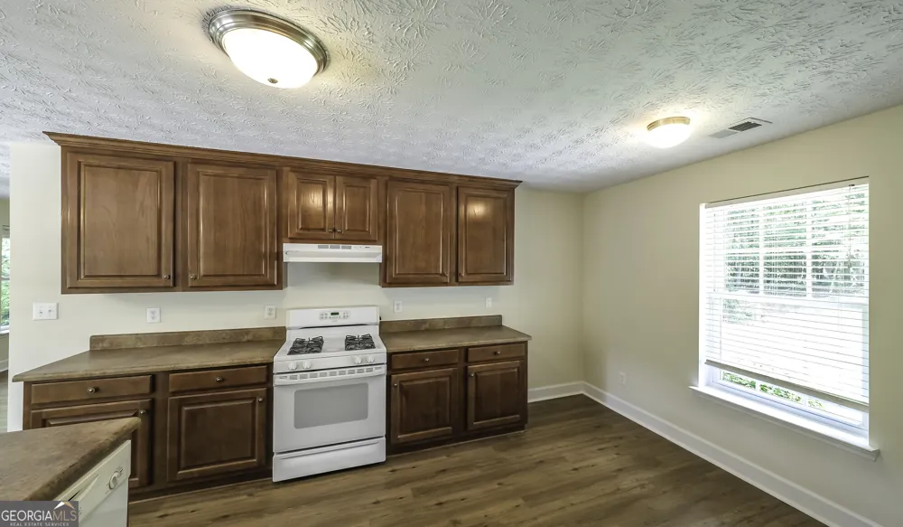 191 Tumlin Creek RD Roopville, GA 30170