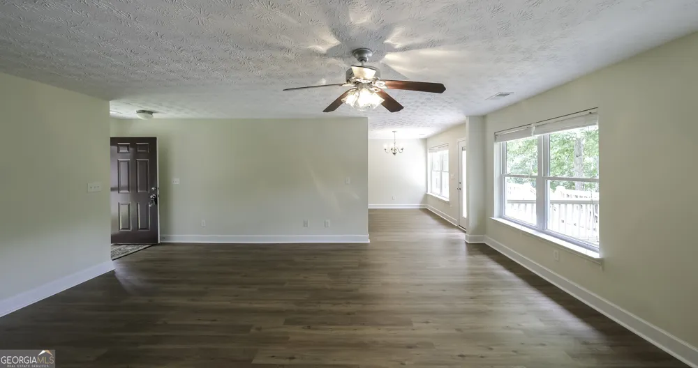 191 Tumlin Creek RD Roopville, GA 30170