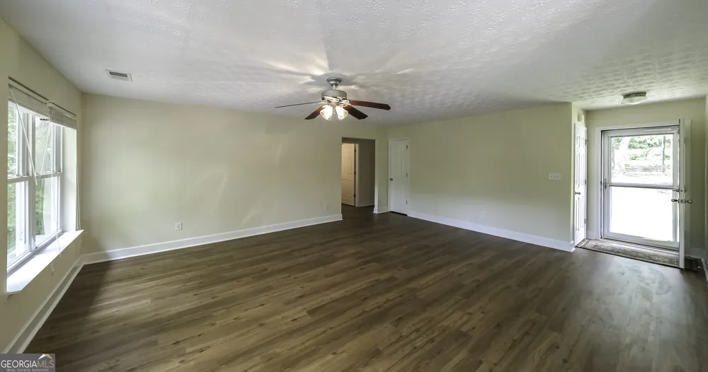 191 Tumlin Creek RD Roopville, GA 30170