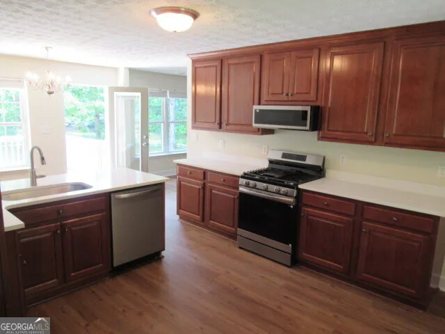 191 Tumlin Creek RD Roopville, GA 30170
