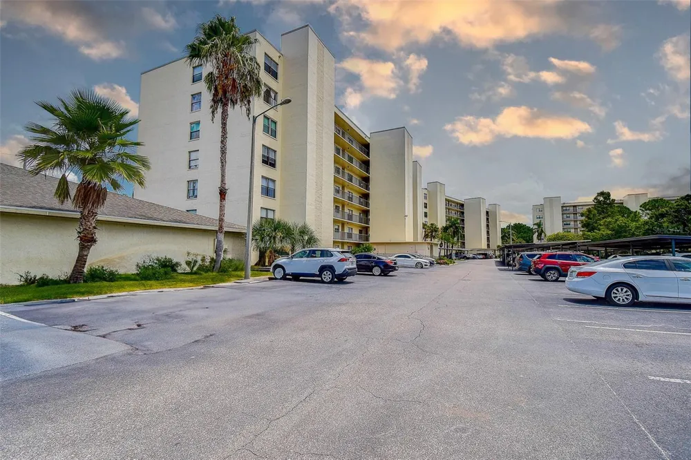1000 COVE CAY DRIVE #2C Clearwater, FL 33760