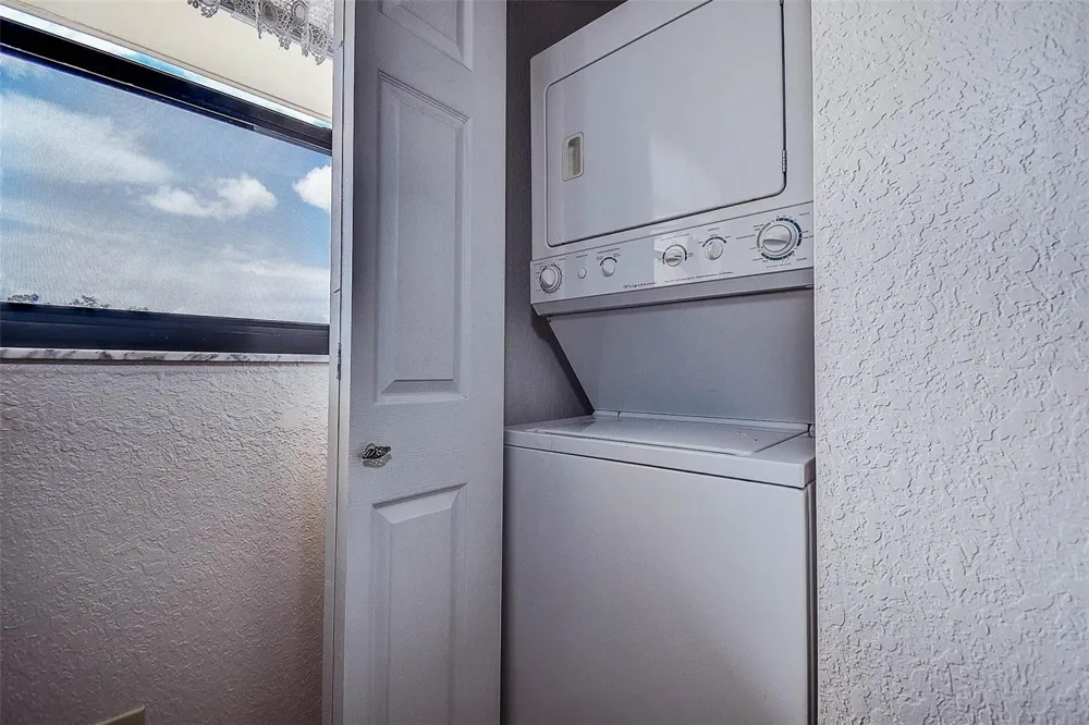 1000 COVE CAY DRIVE #2C Clearwater, FL 33760