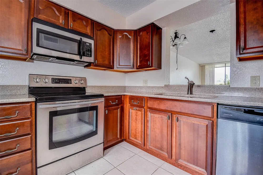 1000 COVE CAY DRIVE #2C Clearwater, FL 33760