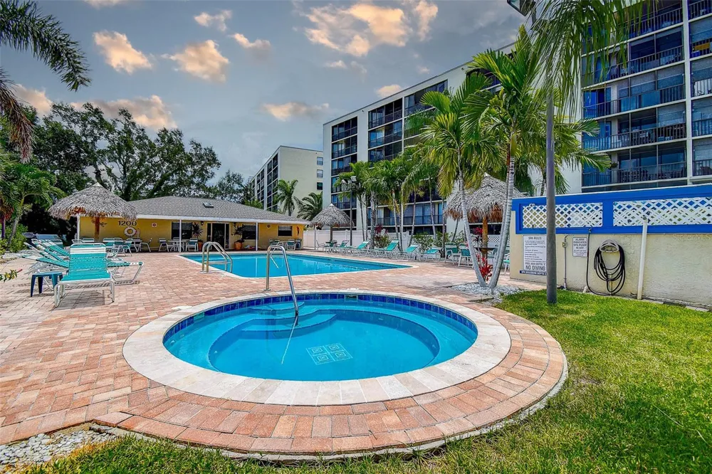 1000 COVE CAY DRIVE #2C Clearwater, FL 33760