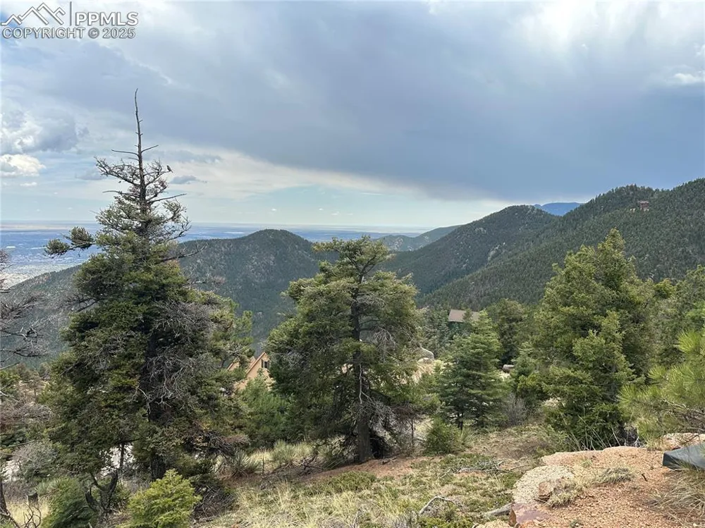 275 Upper Vista Road Manitou Springs, CO 80829
