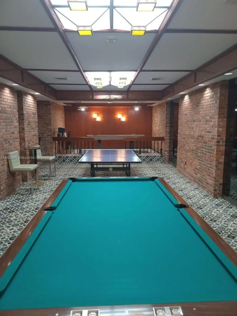 2751 S Ocean Dr #1406-S Hollywood, FL 33019