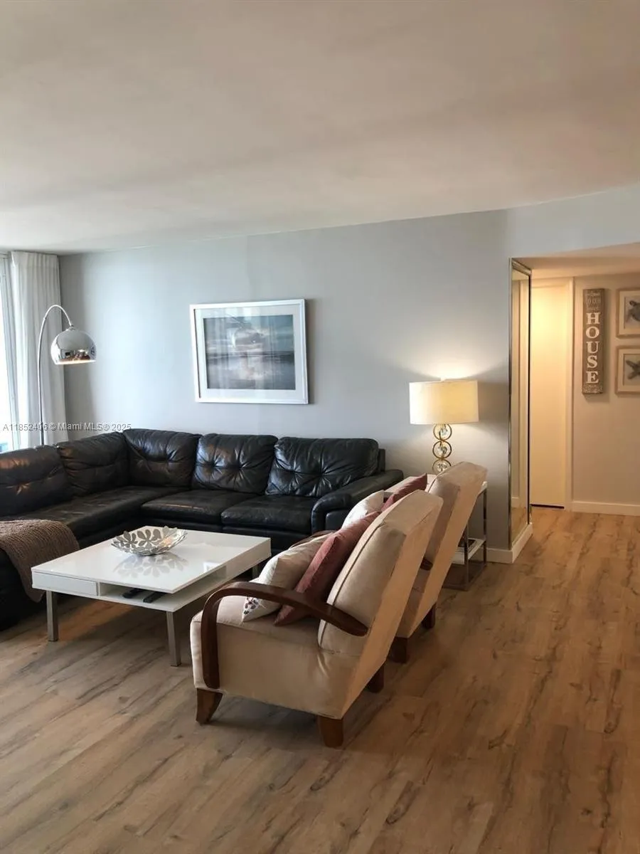 2751 S Ocean Dr #1406-S Hollywood, FL 33019