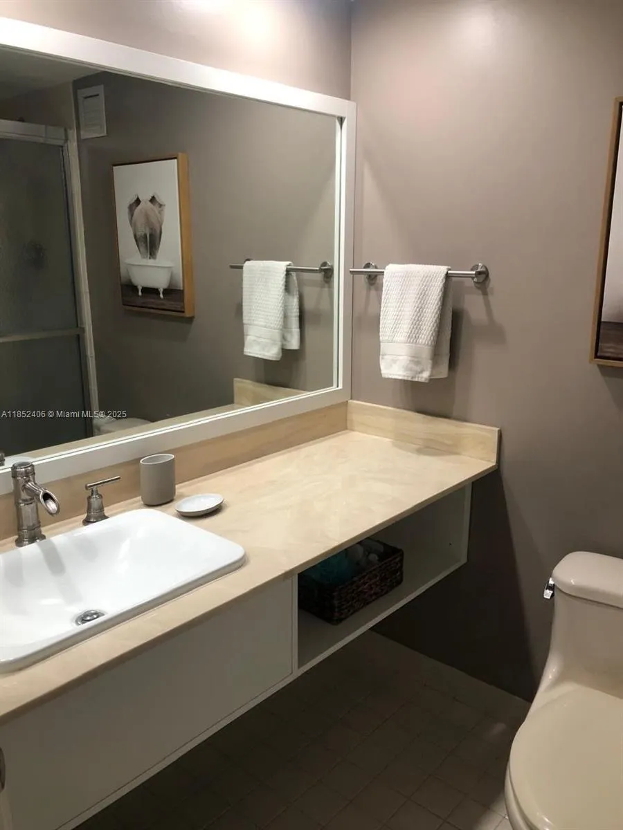 2751 S Ocean Dr #1406-S Hollywood, FL 33019