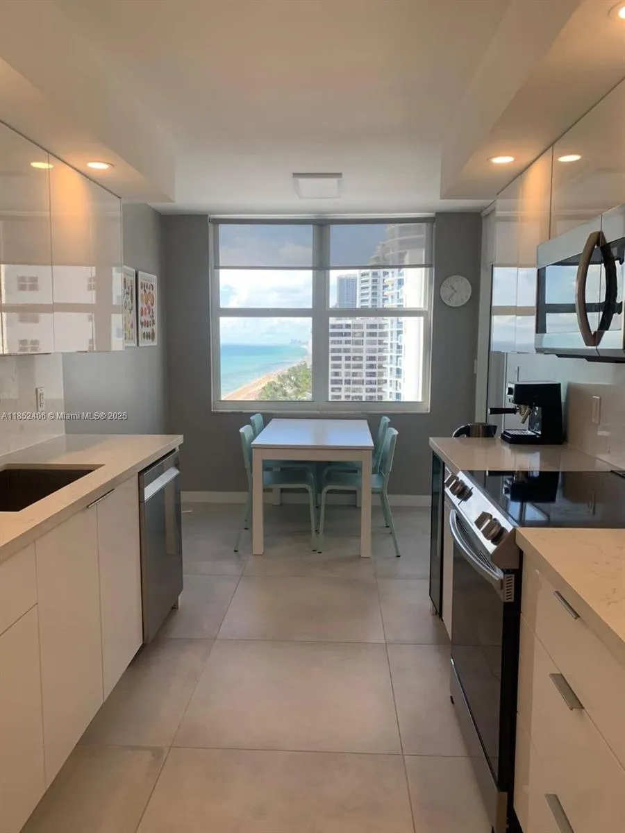 2751 S Ocean Dr #1406-S Hollywood, FL 33019