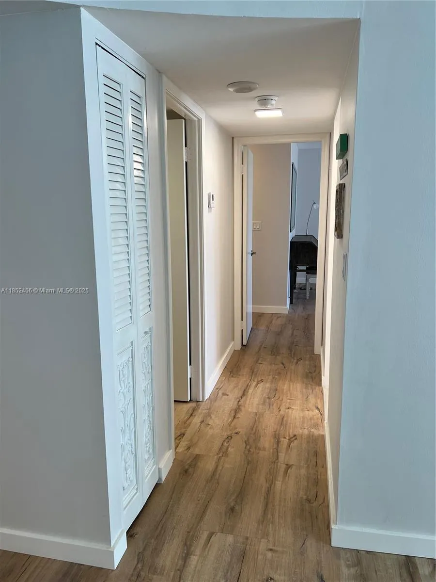 2751 S Ocean Dr #1406-S Hollywood, FL 33019