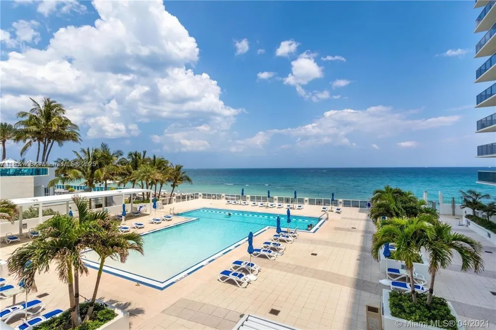 2751 S Ocean Dr #1406-S Hollywood, FL 33019