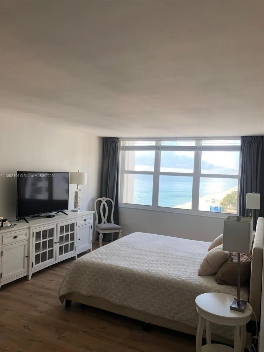 2751 S Ocean Dr #1406-S Hollywood, FL 33019