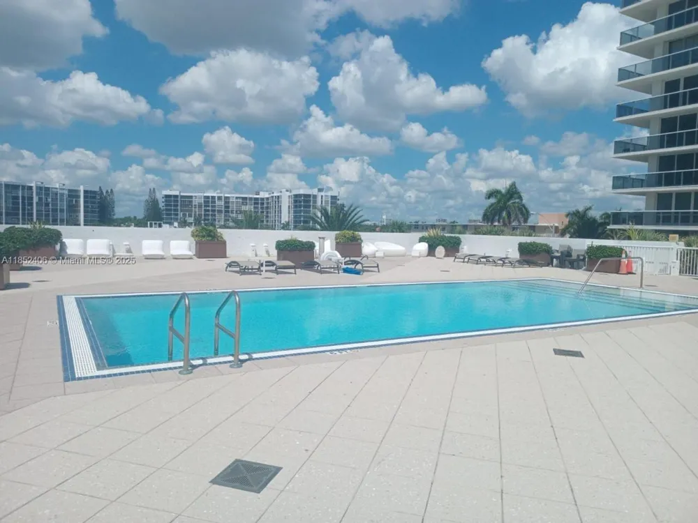2751 S Ocean Dr #1406-S Hollywood, FL 33019