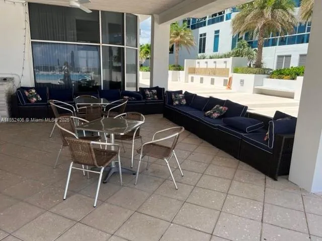 2751 S Ocean Dr #1406-S Hollywood, FL 33019