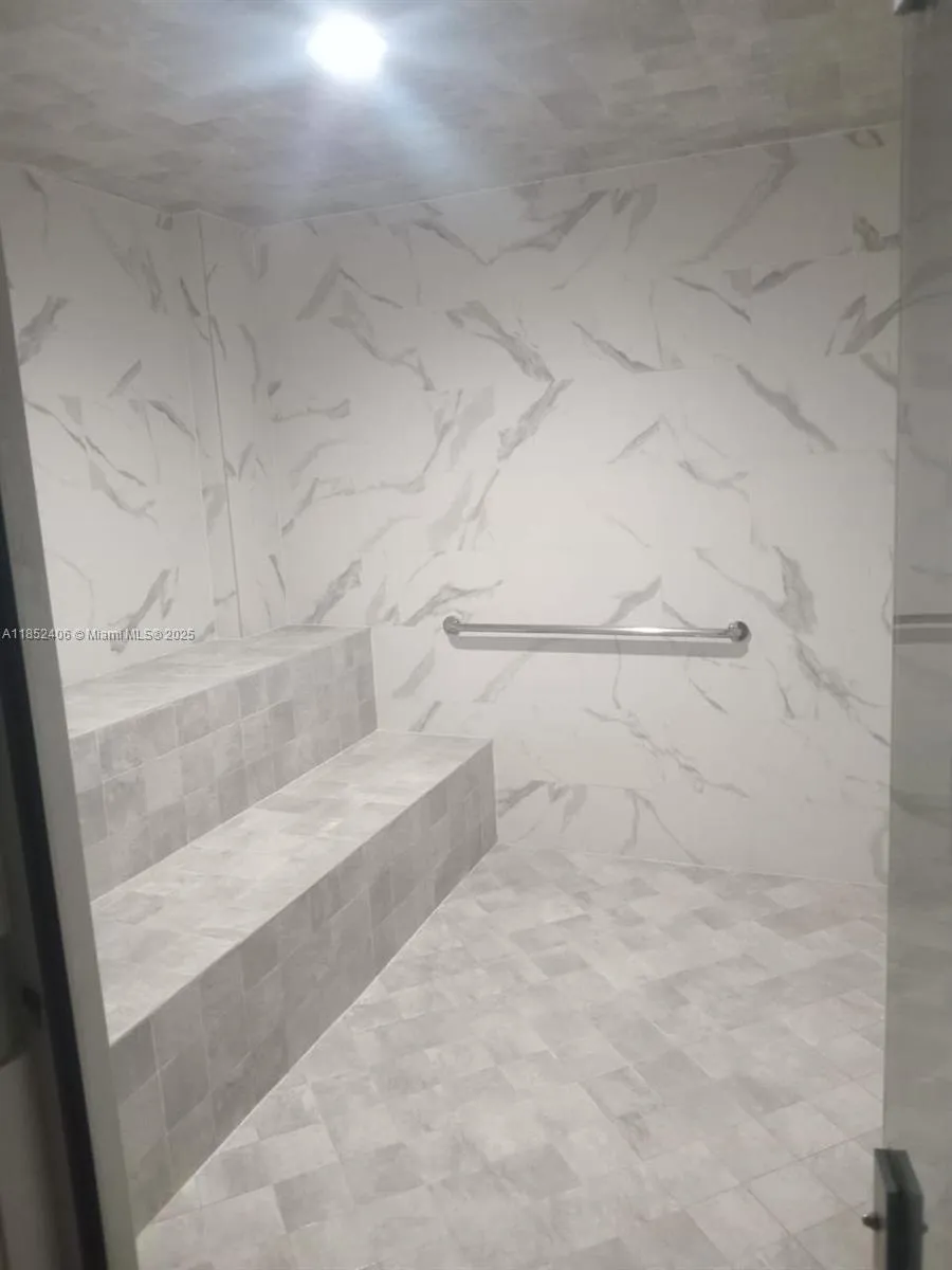 2751 S Ocean Dr #1406-S Hollywood, FL 33019