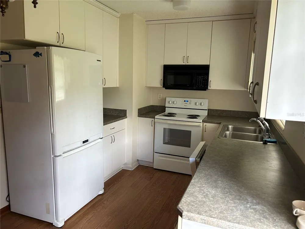 24121 ARMADILLO ROAD Astor, FL 32102