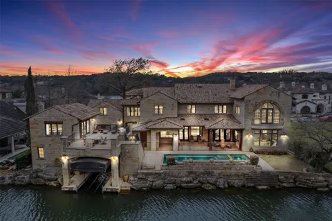 4407 Island Cove
