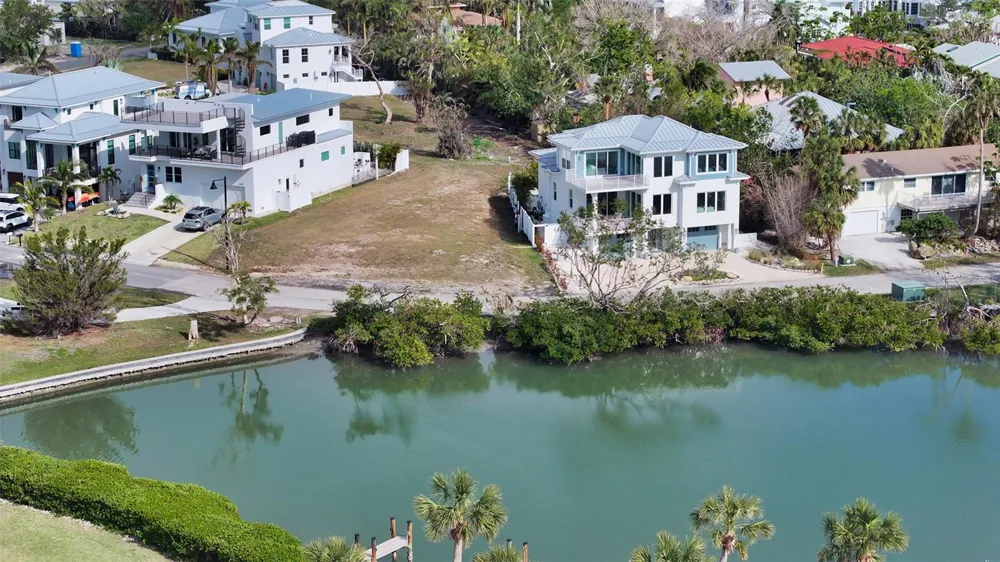 6800 LONGBOAT DRIVE S Longboat Key, FL 34228