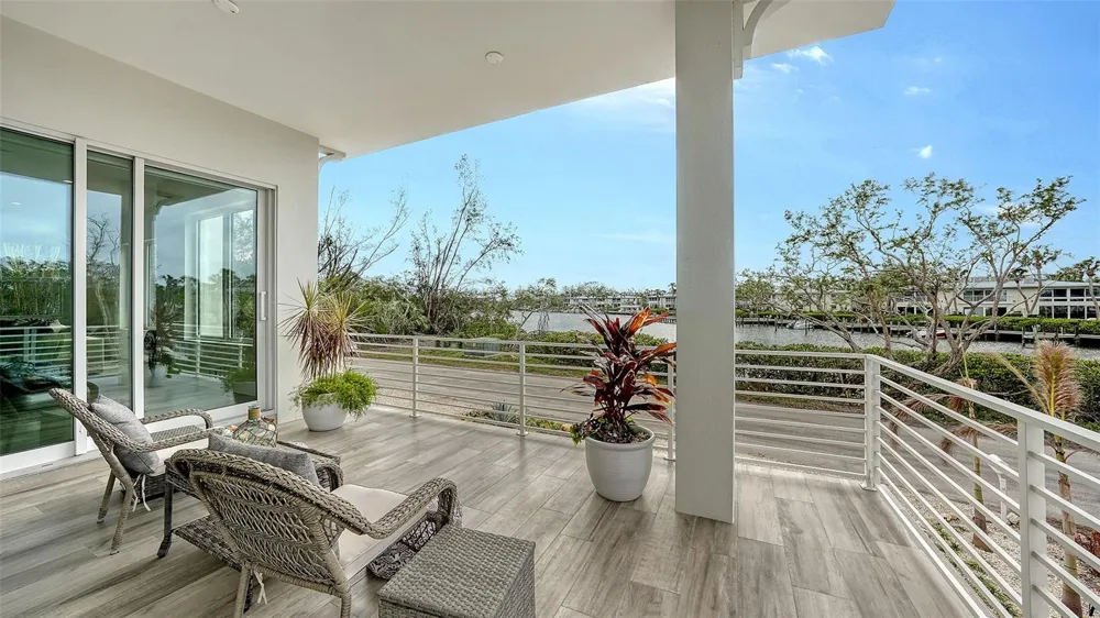 6800 LONGBOAT DRIVE S Longboat Key, FL 34228