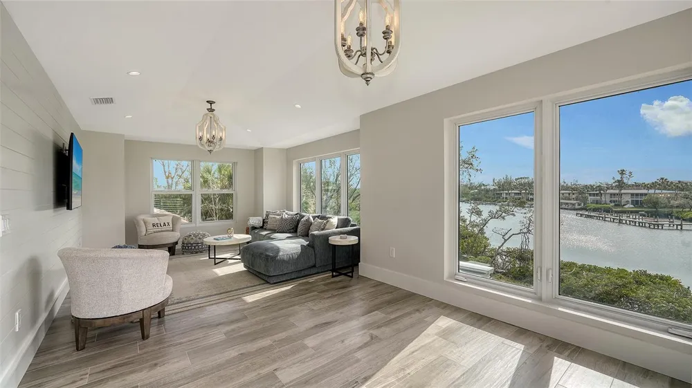 6800 LONGBOAT DRIVE S Longboat Key, FL 34228