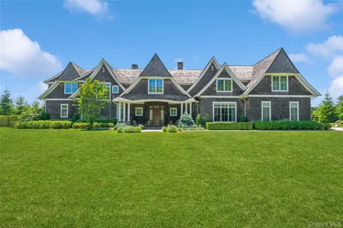 29 Wood Edge Court