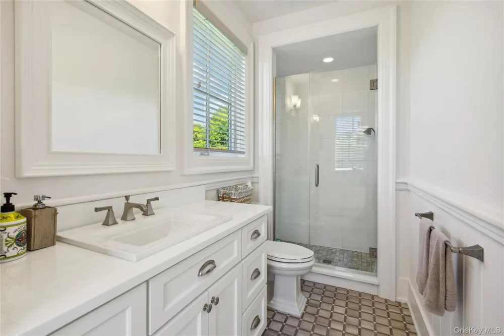 29 Wood Edge Court Water Mill, NY 11976