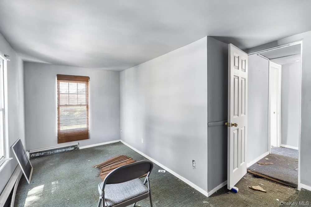 59 Irish Lane East Islip, NY 11730