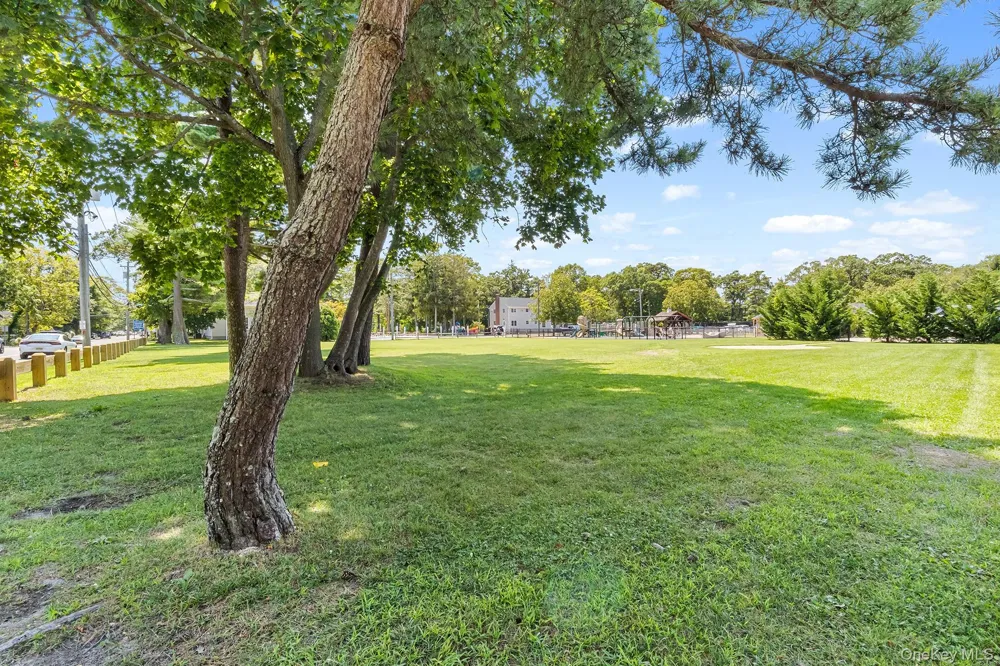 59 Irish Lane East Islip, NY 11730