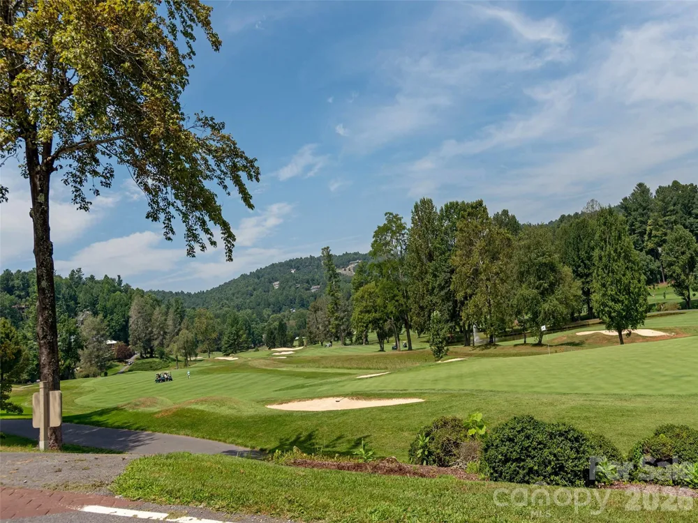 128 Pinnacle Peak Lane Flat Rock, NC 28731