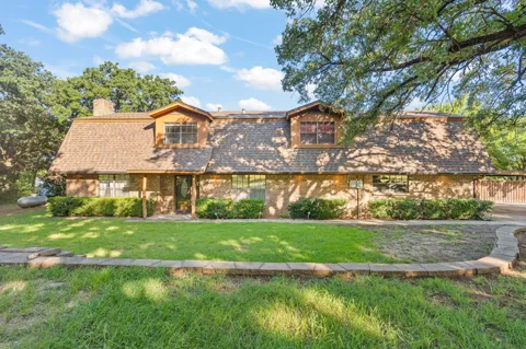 7 Fox Hollow Road