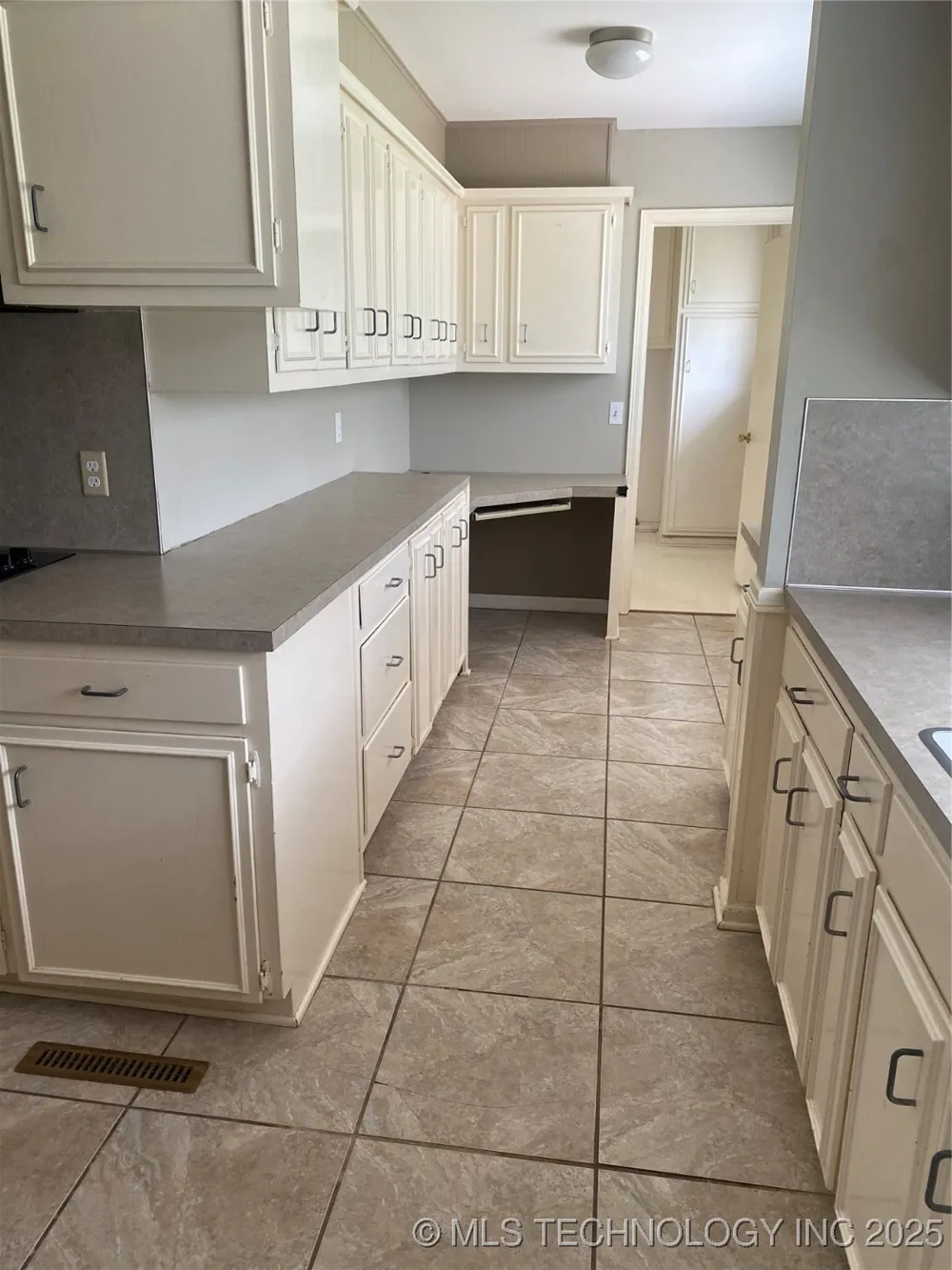 6811 E 58th Street S Tulsa, OK 74145