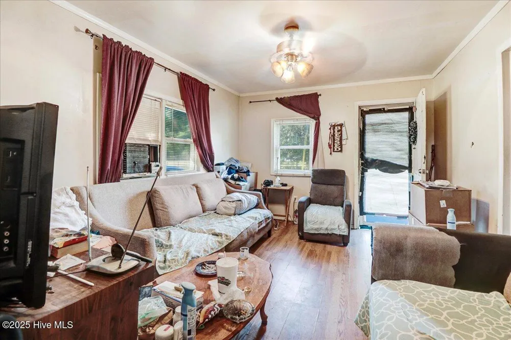 706 Caswell Street Smithfield, NC 27577