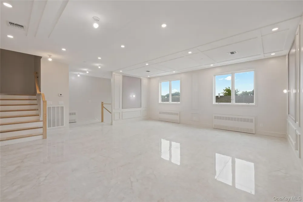 15 Ridge Avenue #204 Spring Valley, NY 10977