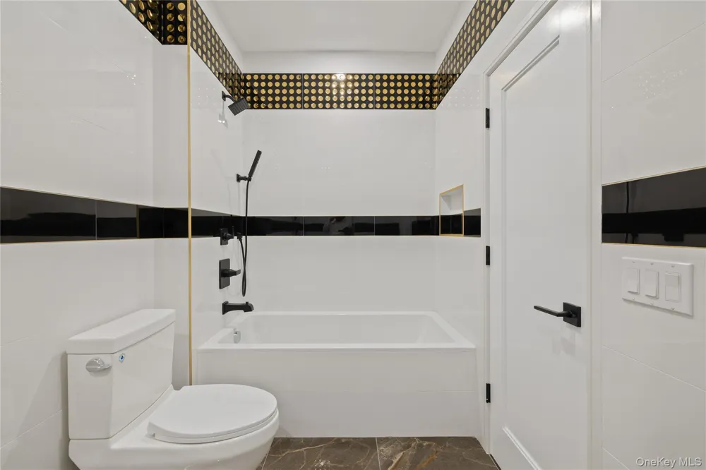 15 Ridge Avenue #204 Spring Valley, NY 10977