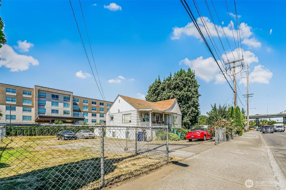 509 C STREET SW Auburn, WA 98001